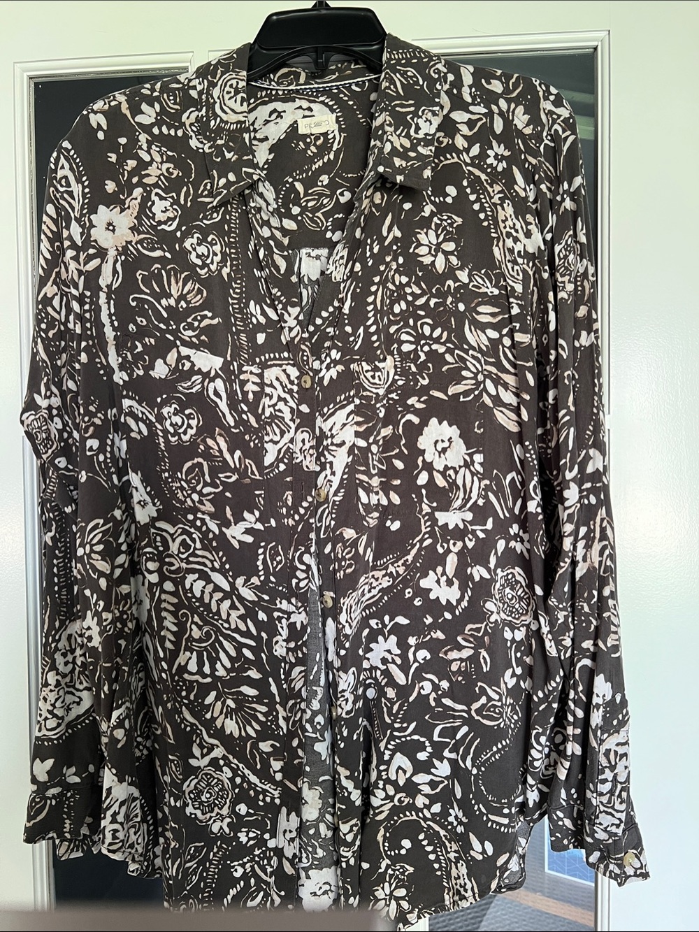 Pilcro by Anthropologie Black and Cream Floral Paisley Button-Up Blouse
